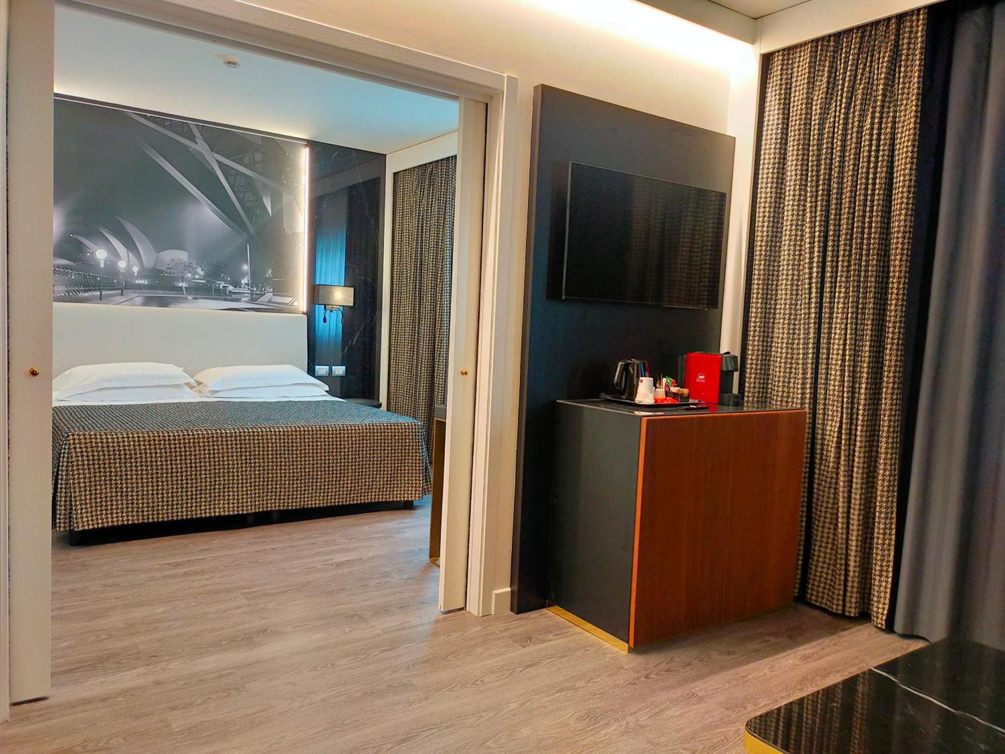 בולוניה The Sydney Hotel מראה חיצוני תמונה
